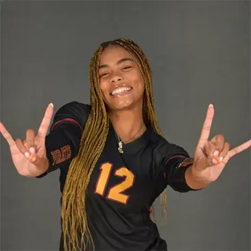 meet coach Dorianna braxton - Eclipse Volleyball Club KC